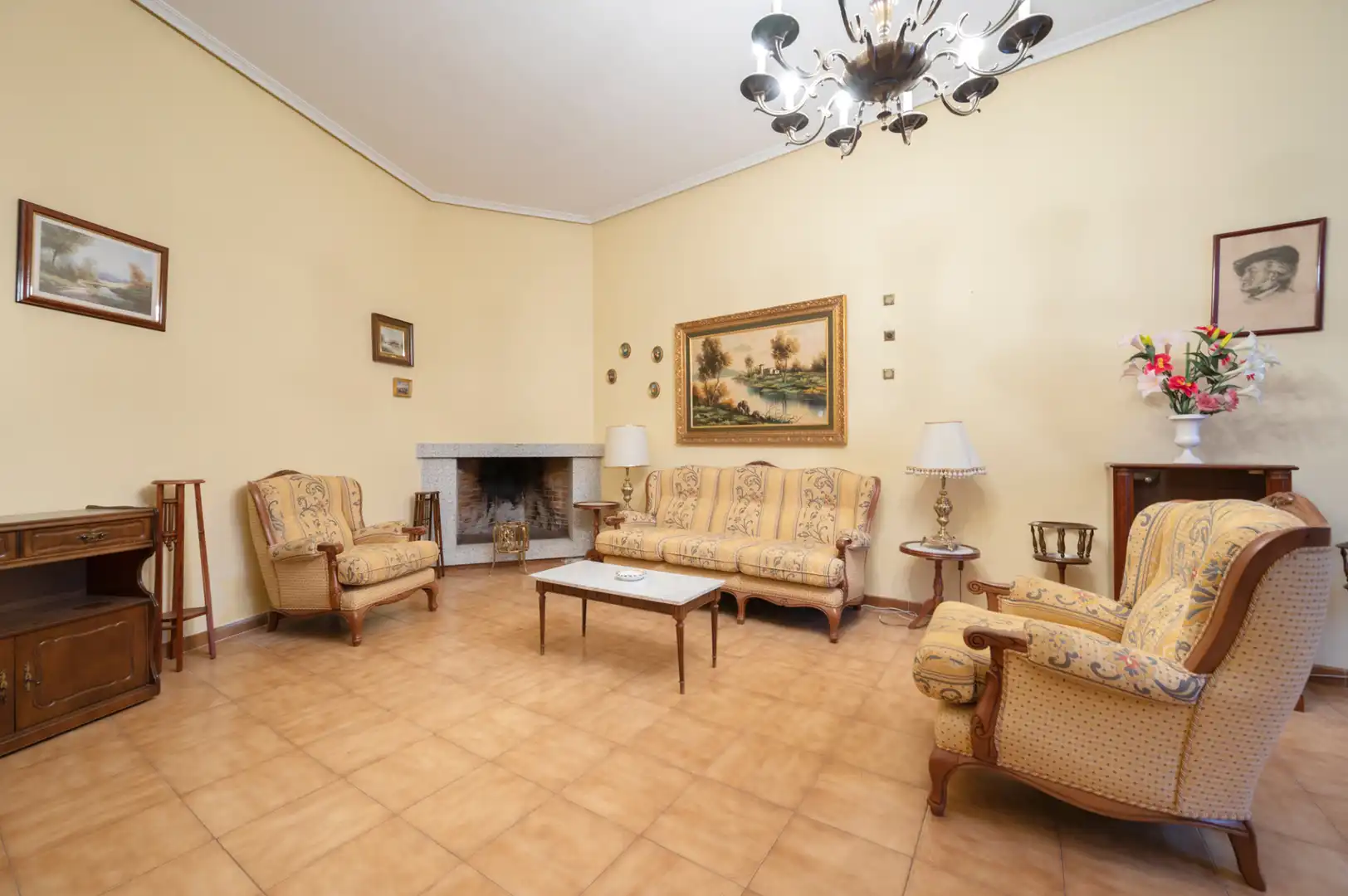 Sala de estar de Casa o chalet en venta en Colmenar Viejo con Calefacción, Parquet y Terraza
