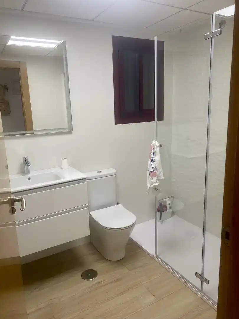 Baño de Piso en venta en Orihuela con Aire acondicionado, Jardín privado y Trastero