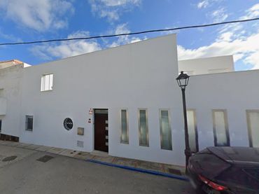 House for sale in CL. LA TORRE