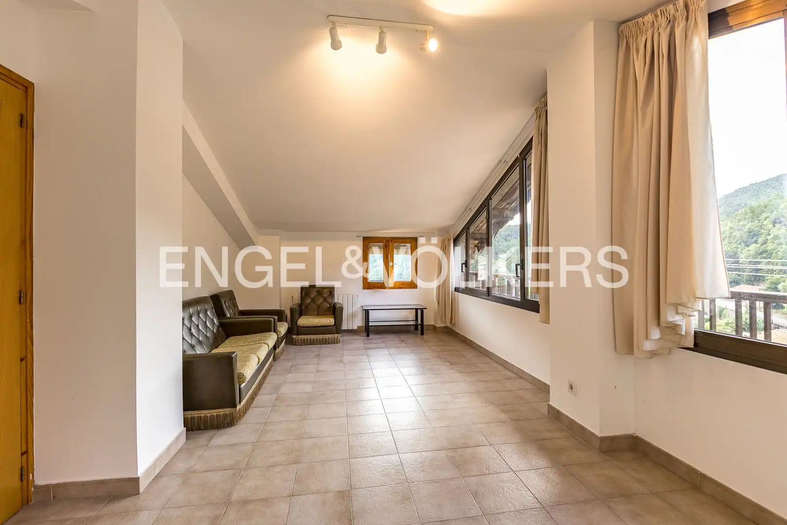 Houses for sale in Carrer Major, Cercs