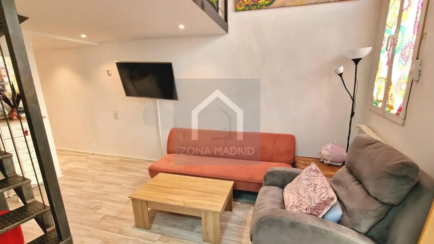 Sala de estar de Piso en venta en Madrid con Aire acondicionado, Terraza y Amueblado