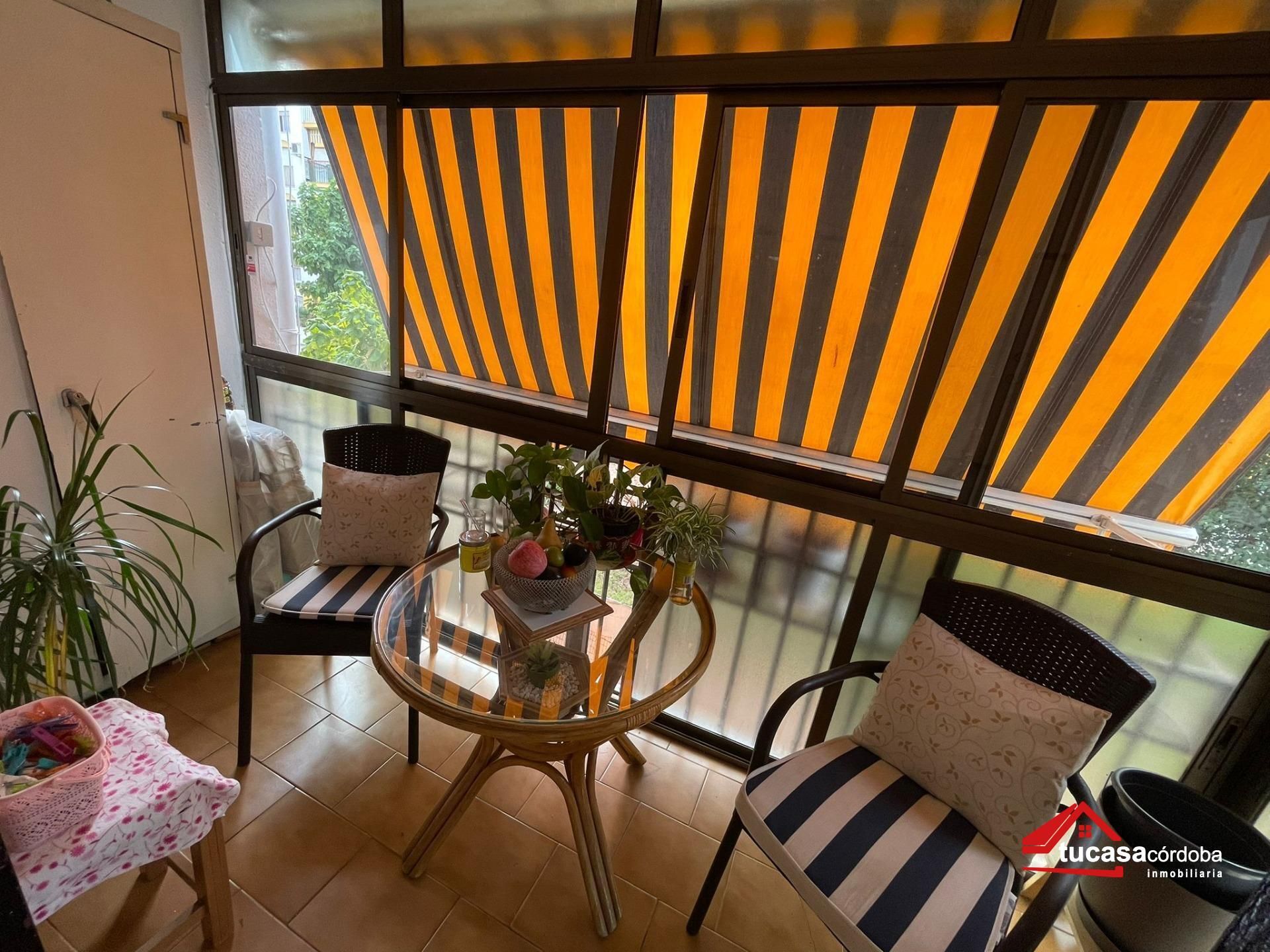 Flat for sale in Poniente-Norte - Miralbaida - Parque Azahara