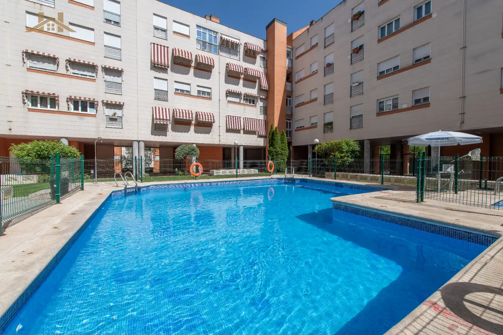 Piscina de Pis en venda en Alcobendas amb Aire condicionat, Calefacció i Parquet