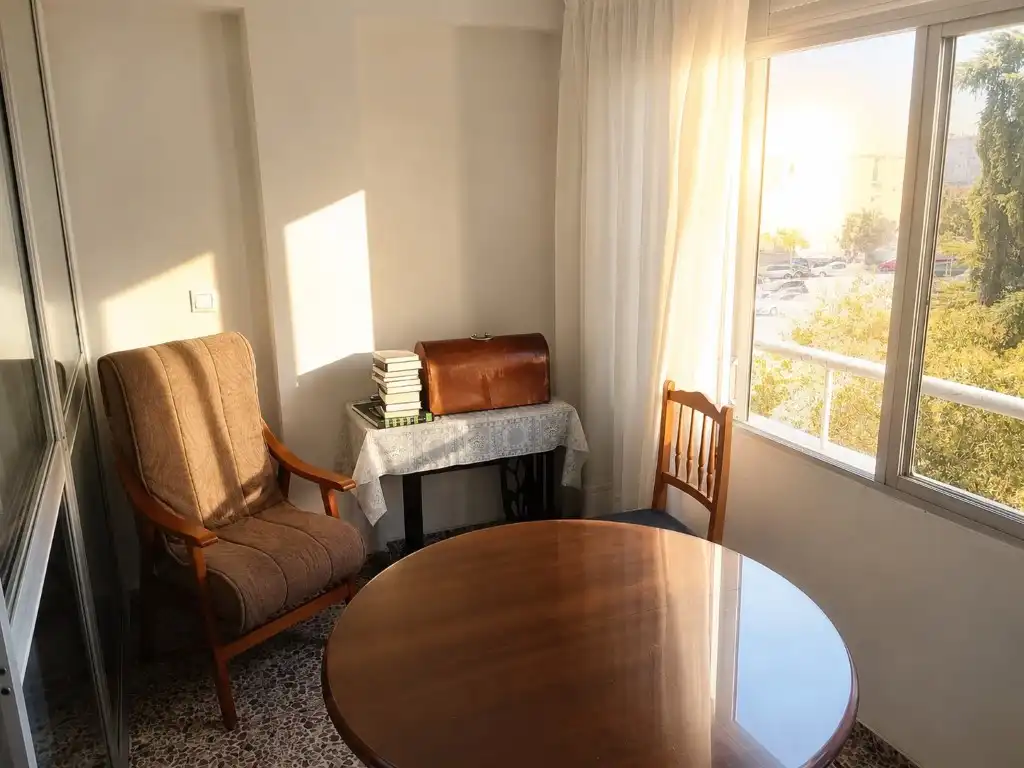 Comedor de Piso de alquiler en Córdoba con Terraza y Amueblado