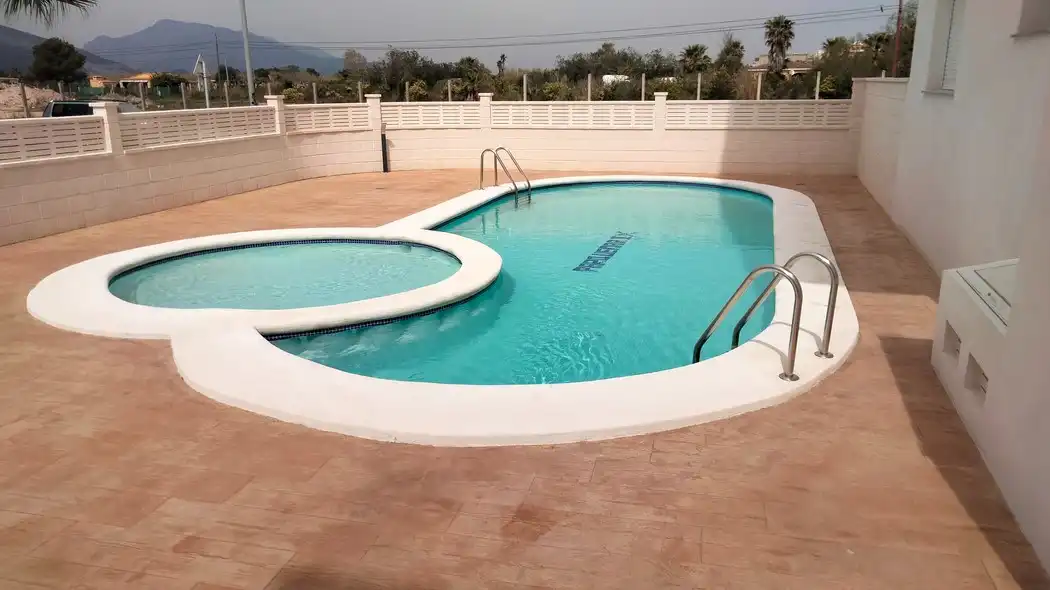 Piscina de Apartament en venda en Xeraco amb Aire condicionat, Terrassa i Traster