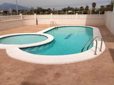 Appartement compact avec balcon à vendre à Carrer Migjorn 5