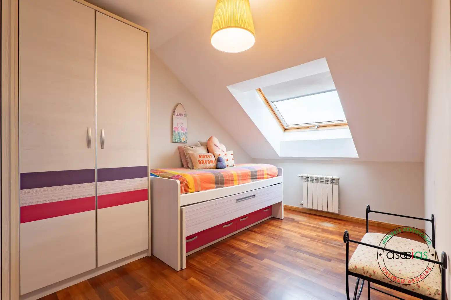 Habitación de Piso en venta en Gijón  con Calefacción, Parquet y Trastero