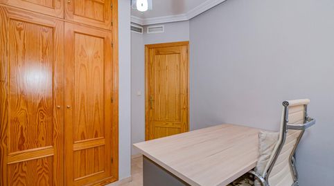 Foto 3 von Einfamilien-Reihenhaus zur Miete in Camino de los Neveros - Serrallo, Granada Capital