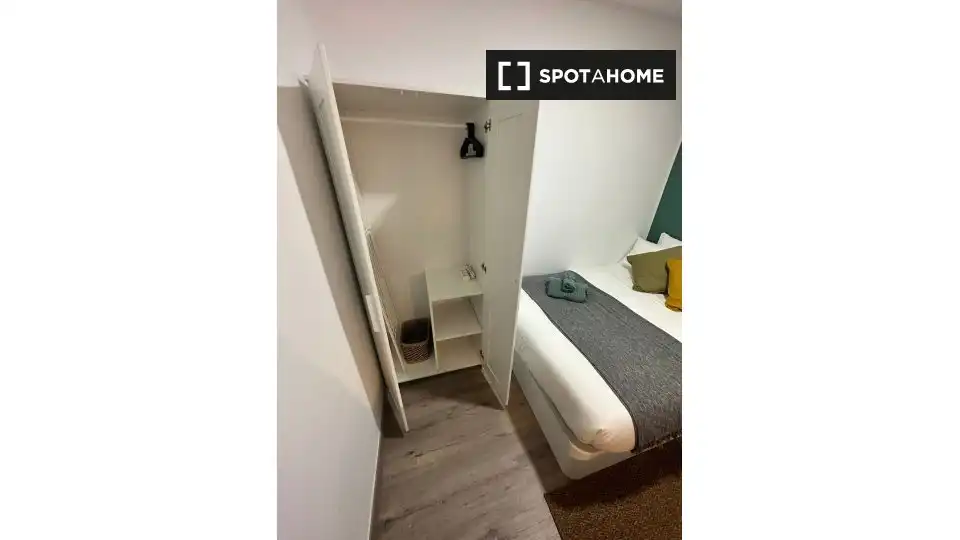 Habitació a Embajadores - Lavapiés