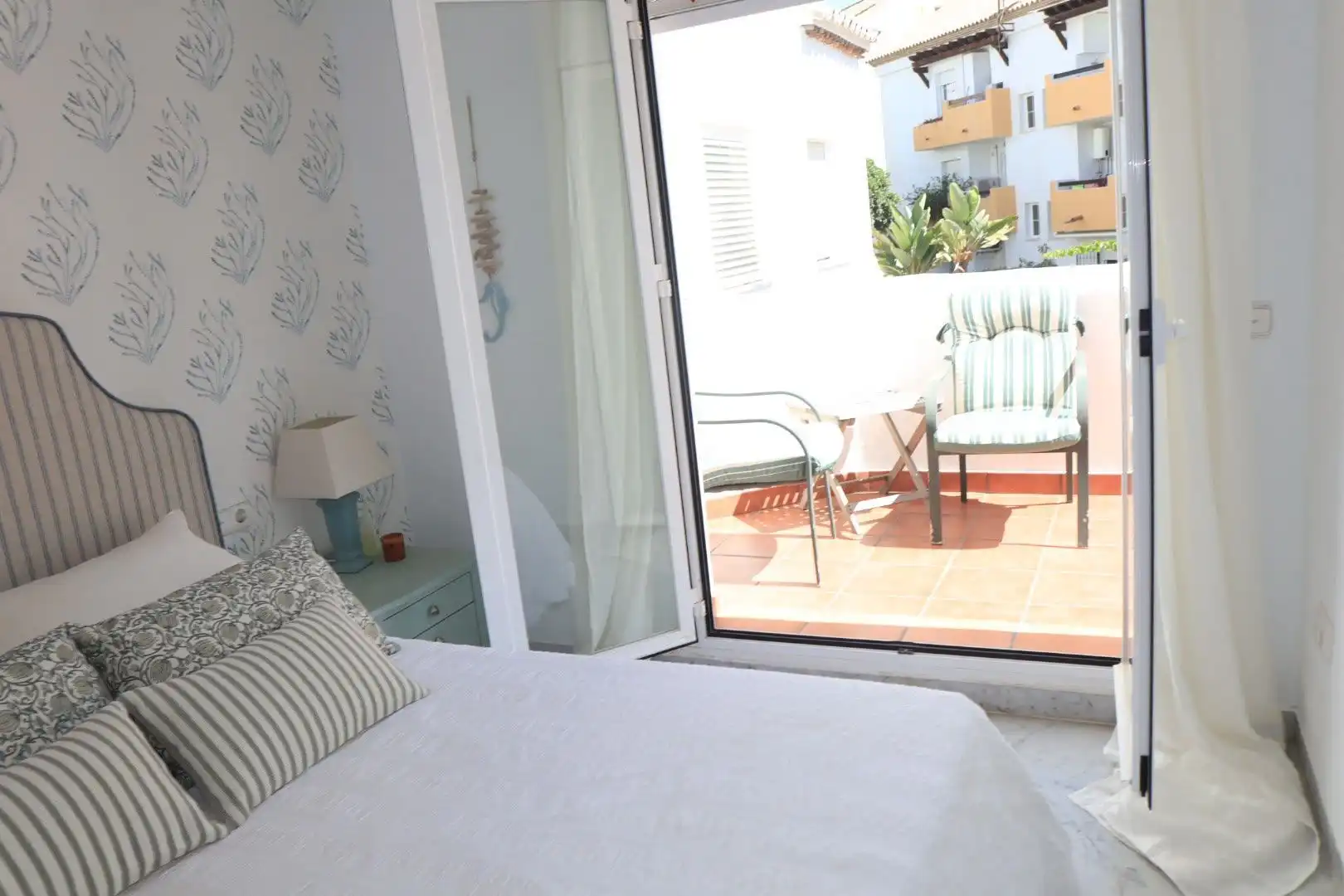 Habitación de Apartamento de alquiler en Marbella con Aire acondicionado, Amueblado y Piscina comunitaria