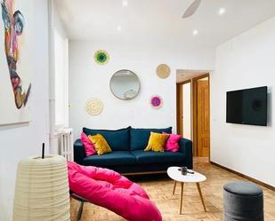 Sala d'estar de Apartament de lloguer en  Madrid Capital amb Terrassa