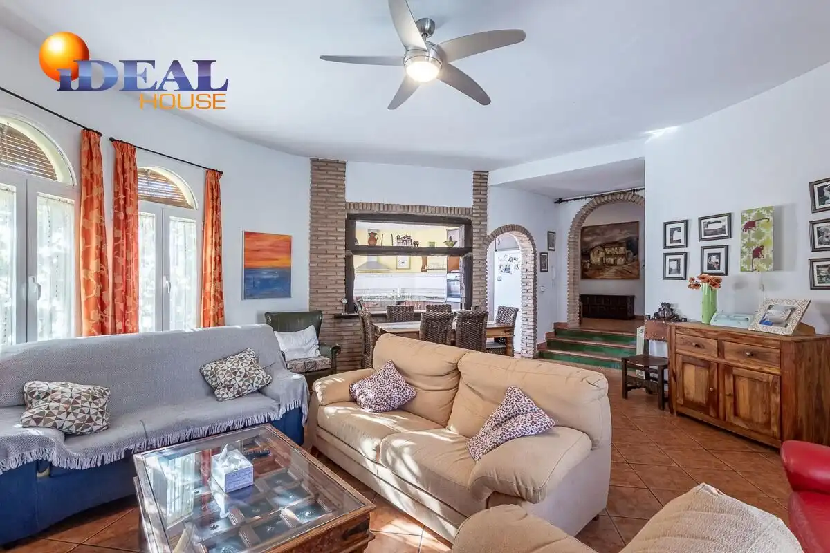 Villa mit Pool zum Verkauf in Residencial Triana - Barrio Alto, imagen 9