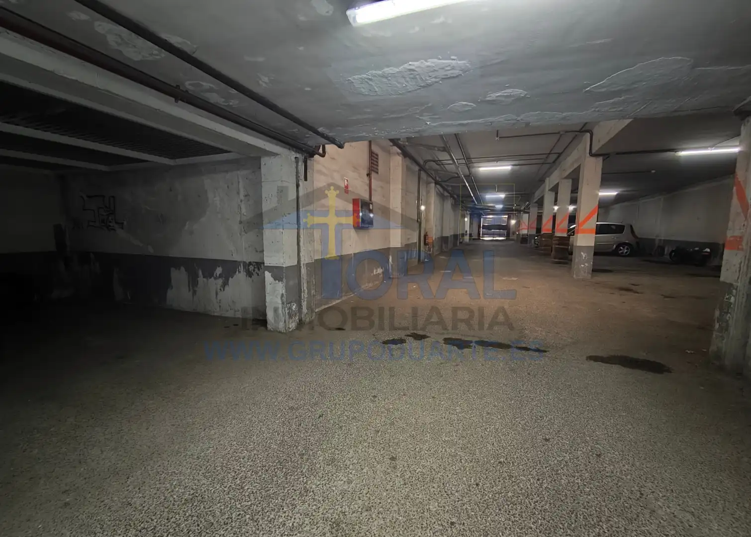 Parking de Piso en venta en Gijón  con Parquet, Trastero y Amueblado