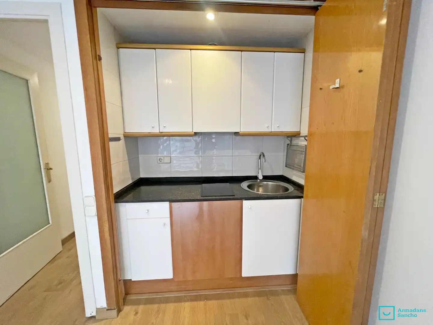 Kitchen of Study for rent in Barcelona  with Air Conditioner and Terrace