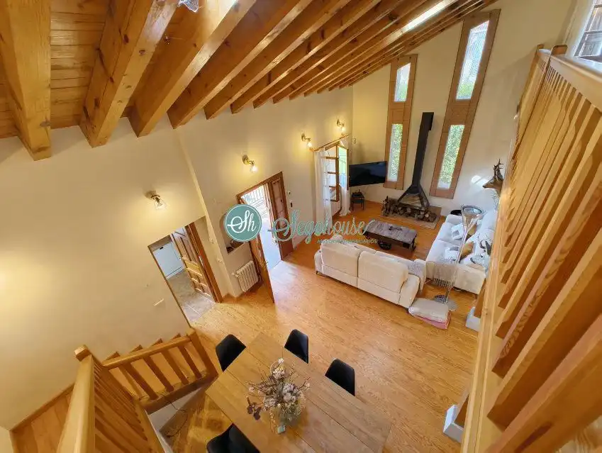 Sala de estar de Casa o chalet en venta en Palazuelos de Eresma con Calefacción, Terraza y Amueblado
