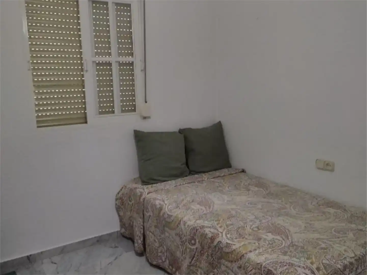 Habitación de Casa o chalet de alquiler en Puerto Real con Aire acondicionado y Amueblado