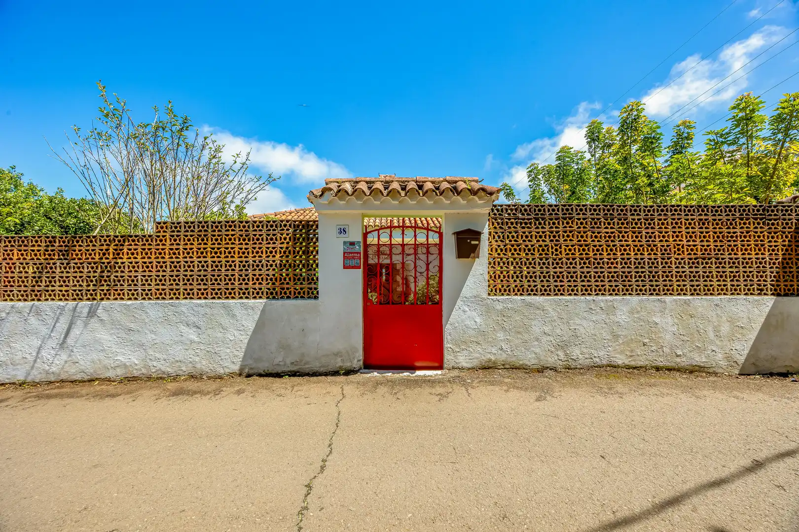 Vista exterior de Casa o xalet en venda en Valleseco amb Jardí privat, Terrassa i Traster