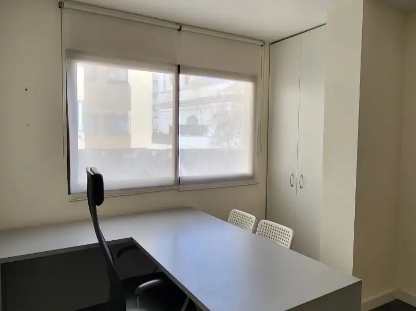 Büro zur Miete in Almería mit Klimaanlage, Heizung und Internet
