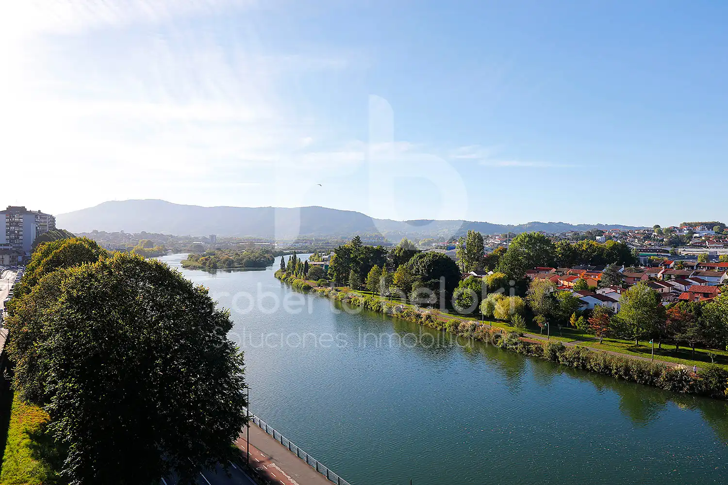 Duplex avec ascenseur à vendre à Dario de Regoyos Kalea