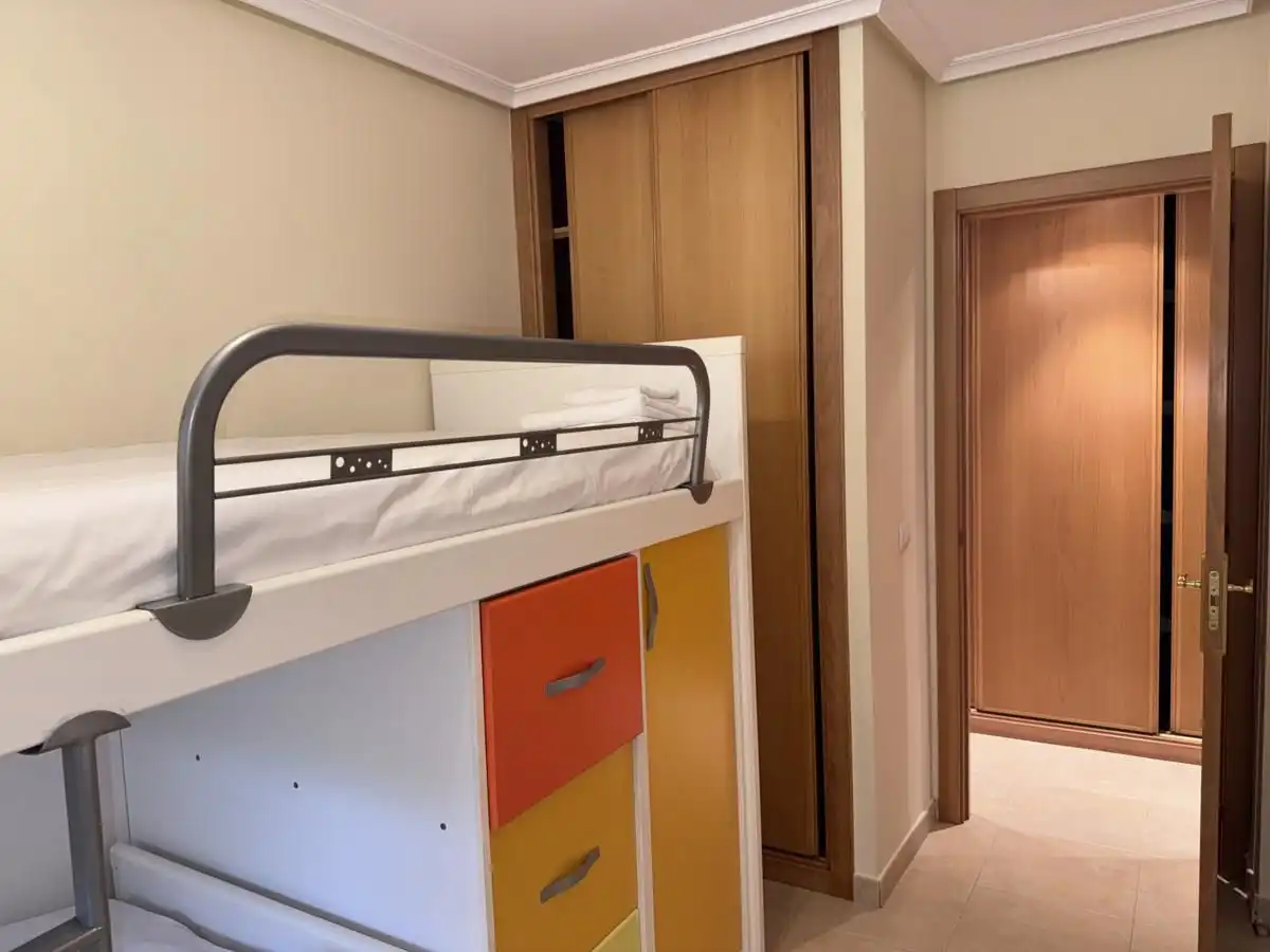 Apartamento en venta en Llanes con Calefacción, Terraza y Trastero