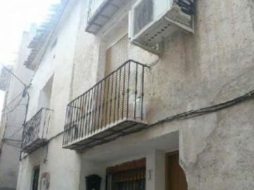 Flat for sale in Hospital Bajo 3