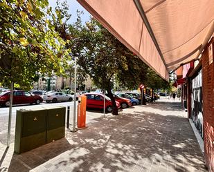 Vista exterior de Local de lloguer en  Sevilla Capital