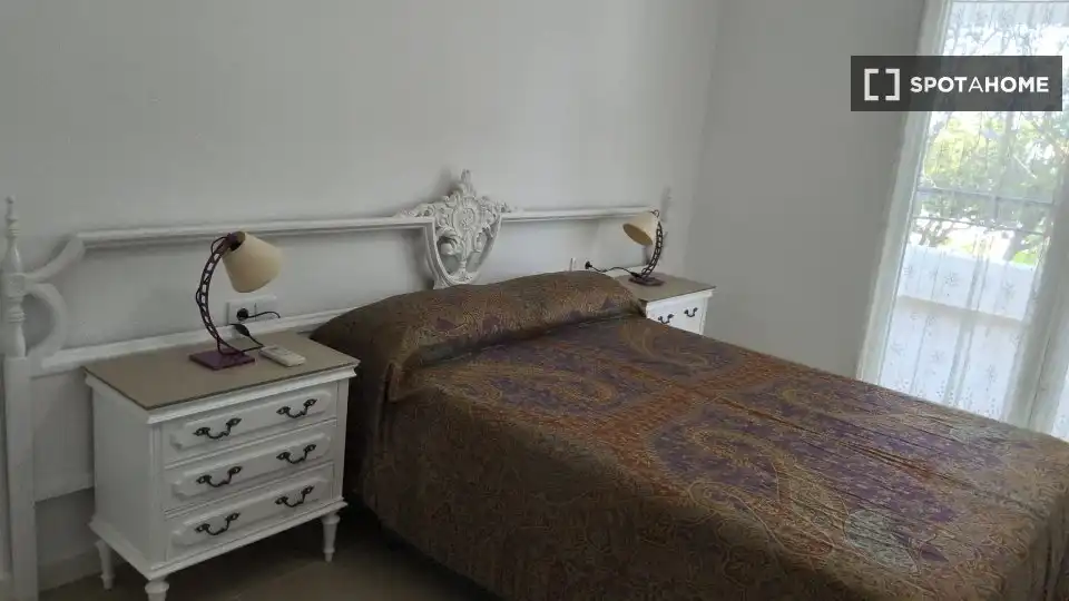 Room in Alfinach - Los Monasterios