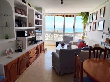 Piso con ascensor en venta en Avenida Alay