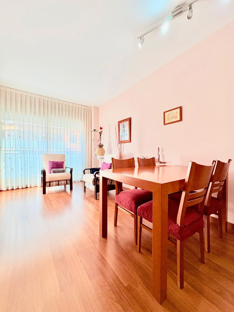 Dining room of Flat for sale in Terrassa  with Heating, Parquet flooring and Balcony