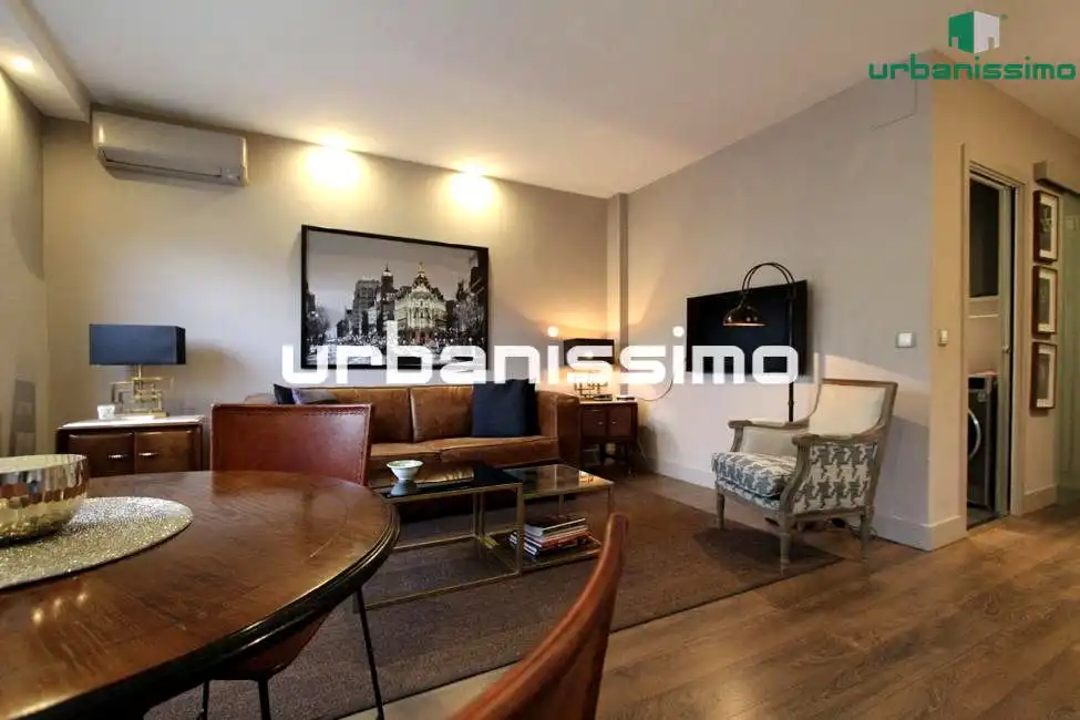 Sala de estar de Apartamento en venta en Madrid con Aire acondicionado, Calefacción y Amueblado