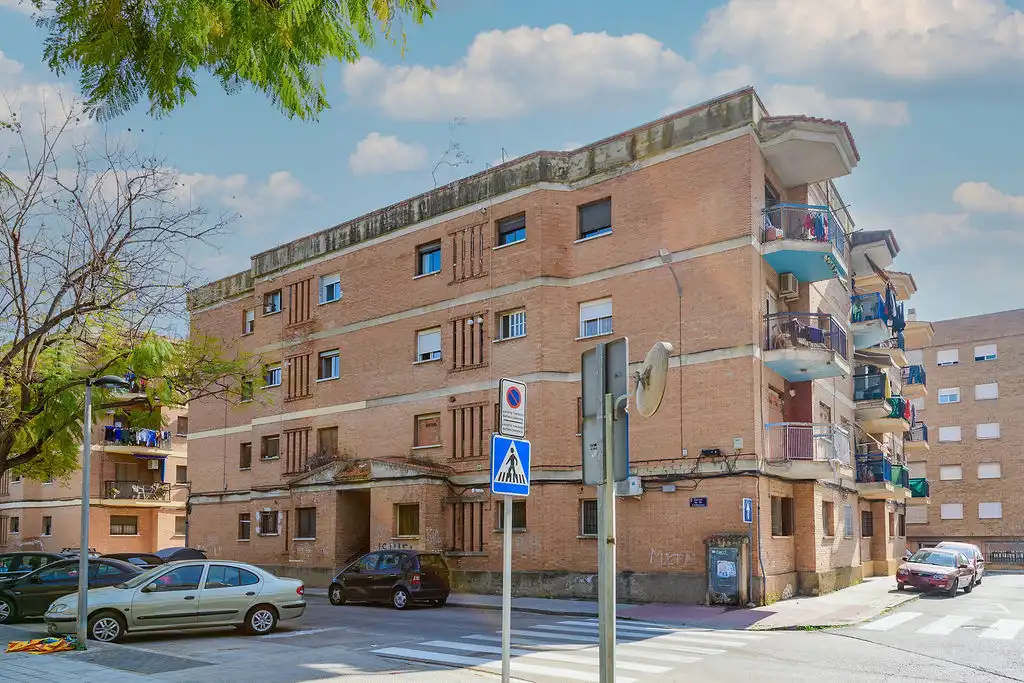 Vista exterior de Apartamento en venta en Paterna con Balcón