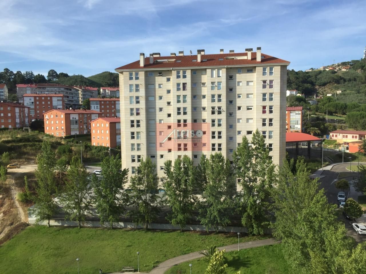 Vista exterior de Dúplex en venda en Ourense Capital  amb Calefacció i Terrassa