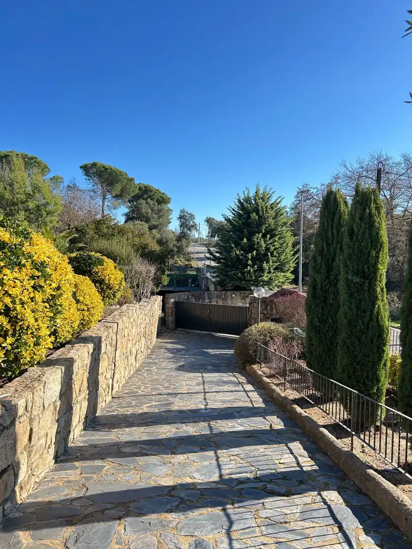 Vista exterior de Casa o chalet en venta en Santa Coloma de Farners con Calefacción, Jardín privado y Terraza