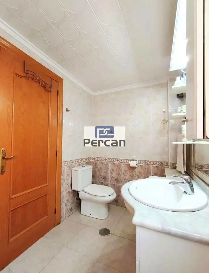 Badezimmer von Wohnung zum Verkauf in El Campello mit Klimaanlage und Möbliert