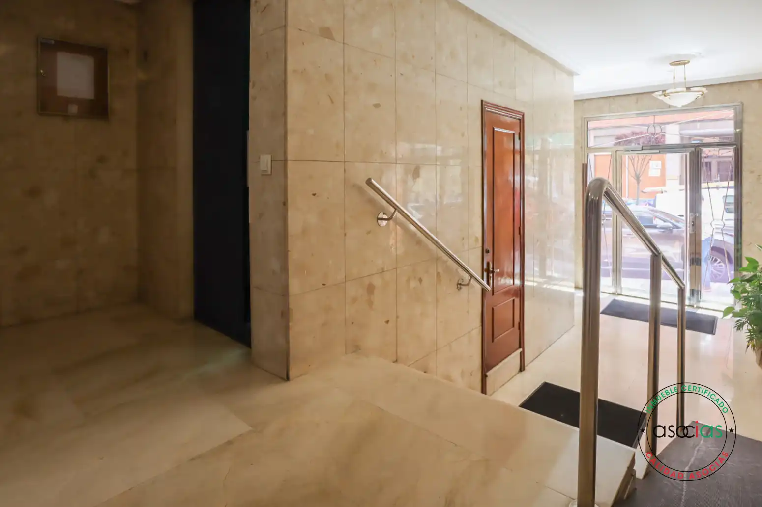 Piso en venta en Oviedo  con Calefacción, Parquet y Terraza