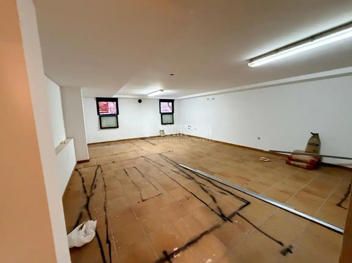 Büro zum Verkauf in Valladolid mit Heizung und Terrasse