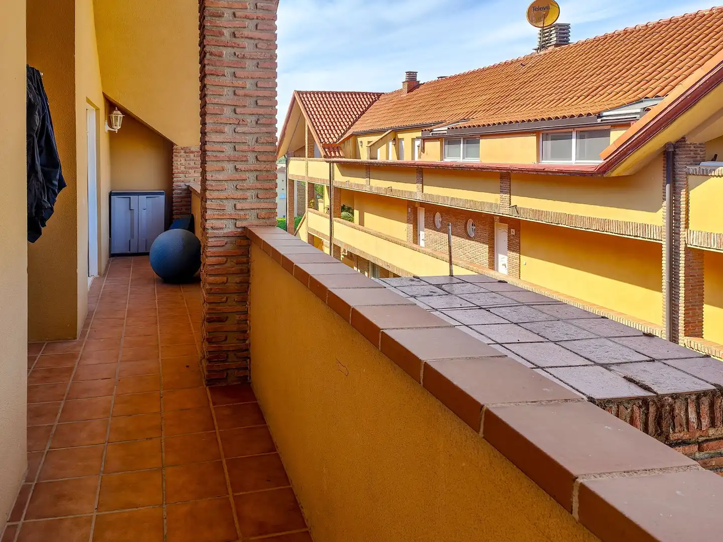 Dúplex amb piscina en venda a Caballeros Templarios 47, imagen 2