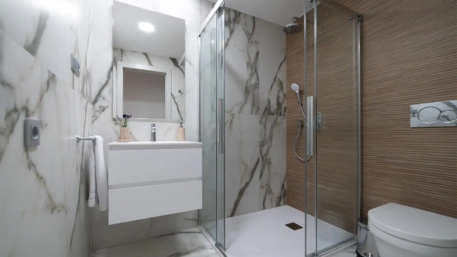 Apartment with pool for sale in Playa de Poniente, imagen 17