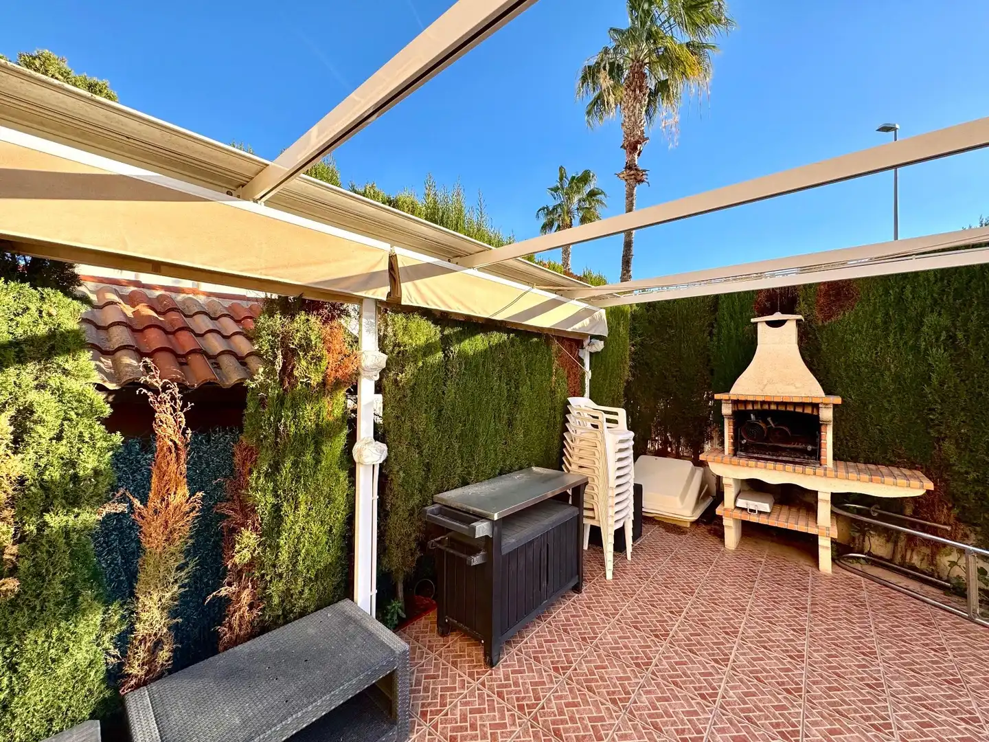 Terrasse von Haus oder Chalet zur Miete in Guardamar del Segura mit Klimaanlage, Privatgarten und Terrasse