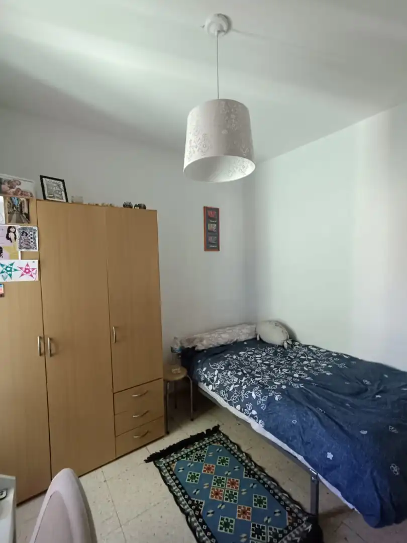 Habitación de Piso de alquiler en Granada con Calefacción, Terraza y Amueblado