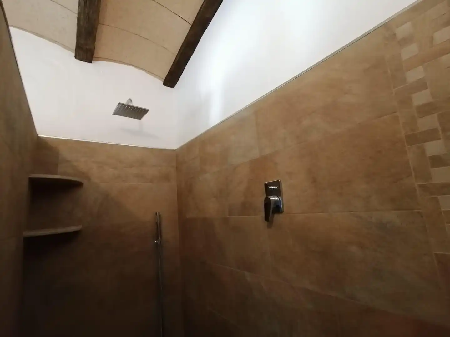 Baño de Casa o chalet en venta en El Palomar con Aire acondicionado, Calefacción y Jardín privado