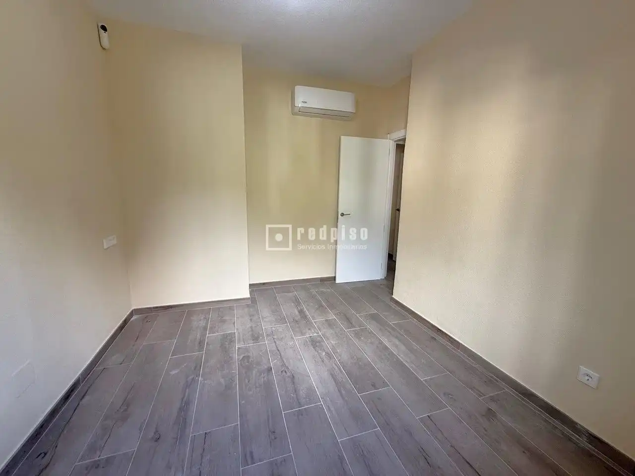 Habitación de Casa o chalet de alquiler en Galapagar con Aire acondicionado, Calefacción y Trastero
