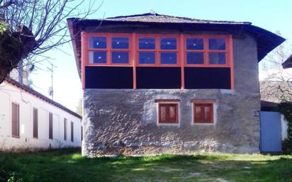 Vista exterior de Casa o xalet en venda en Cabañas Raras amb Jardí privat