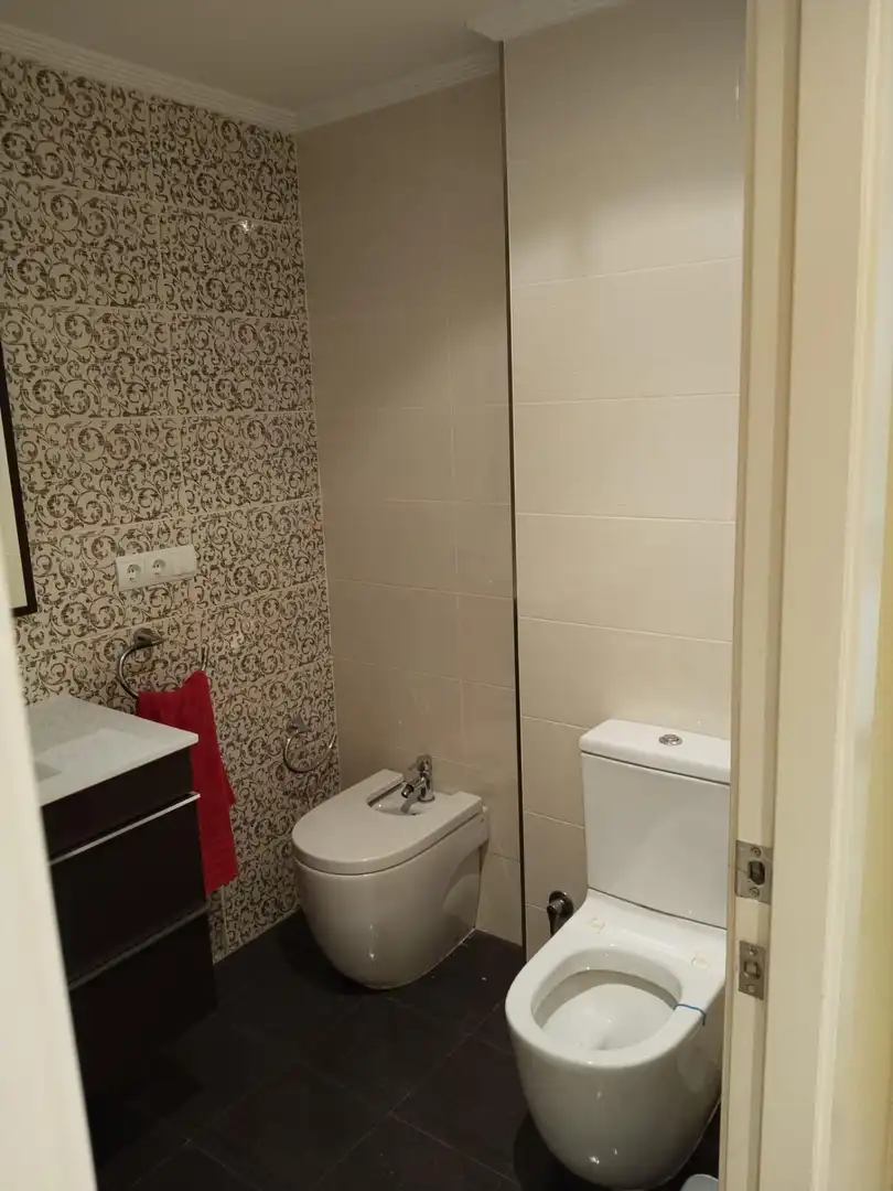 Baño de Piso en venta en Valencia con Aire acondicionado y Balcón
