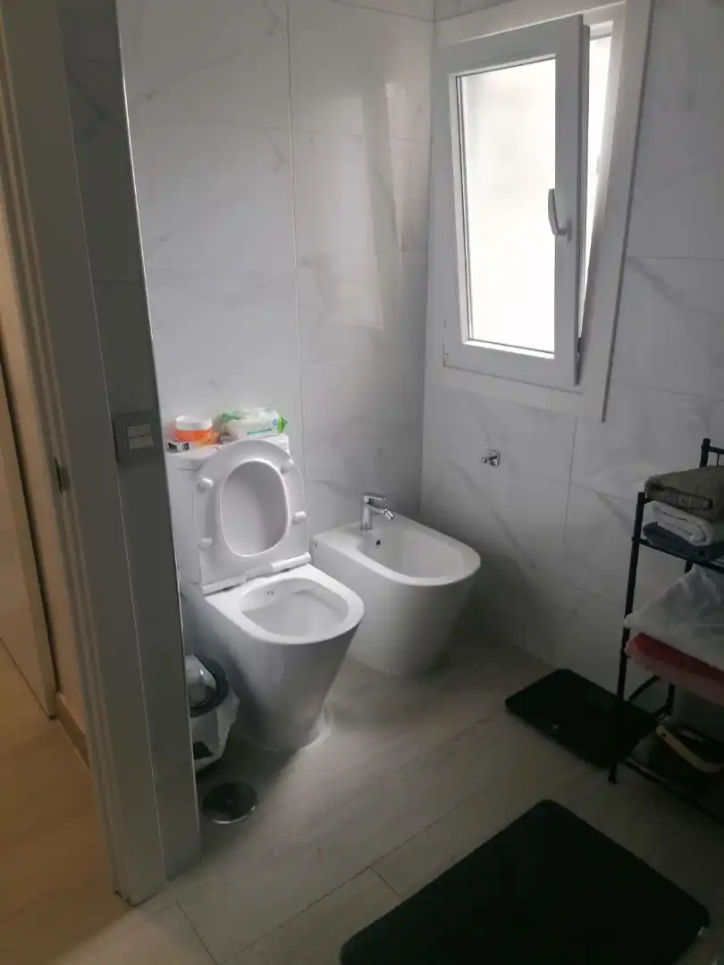 Baño de Piso de alquiler en La Línea de la Concepción con Amueblado, Horno y Lavadora