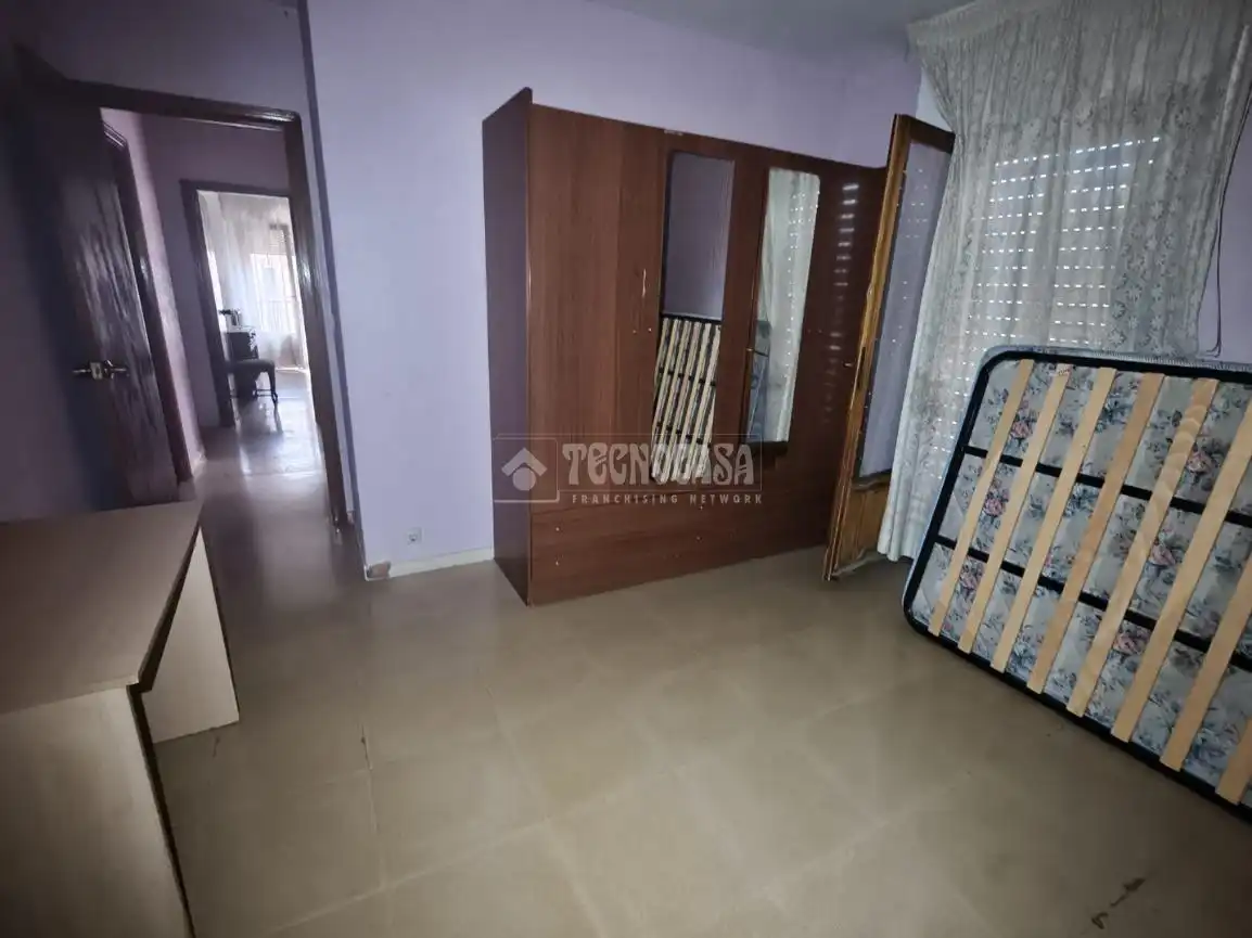 Piso en venta en La Bañeza  con Calefacción, Terraza y Trastero