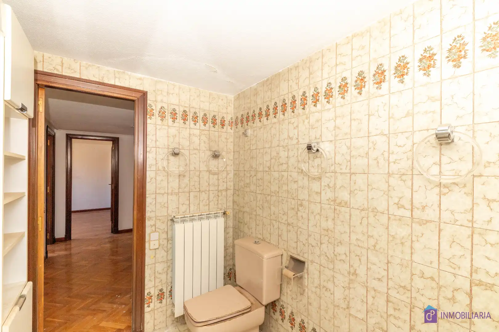 Bathroom of Flat for sale in Zaragoza  with Air Conditioner and Heating