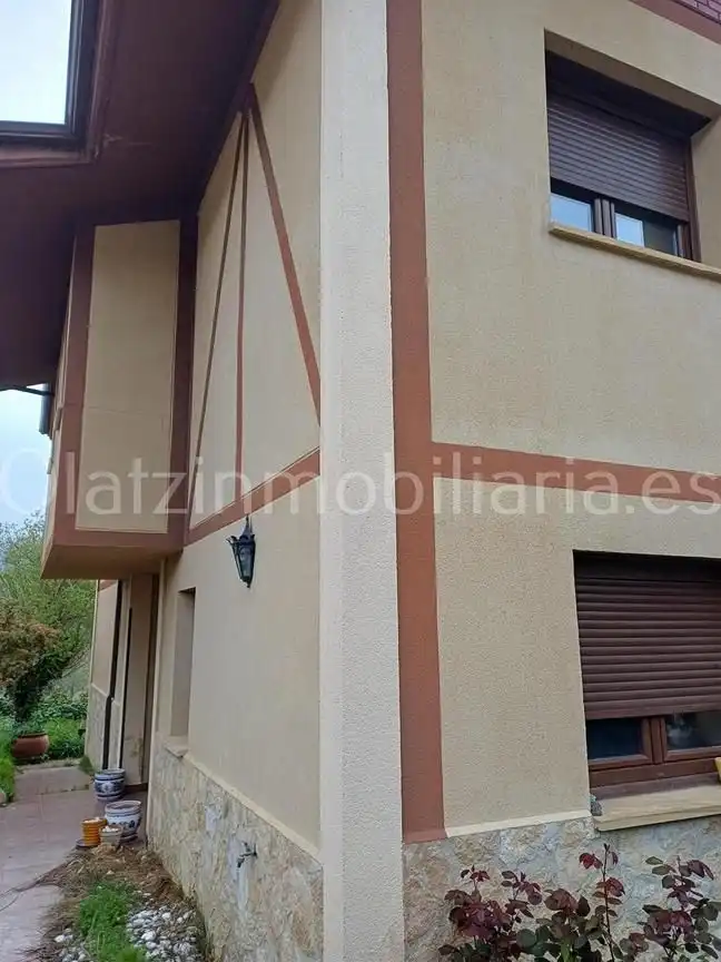 Exterior view of Houses for sale in Valle de Mena  with Heating and Terrace