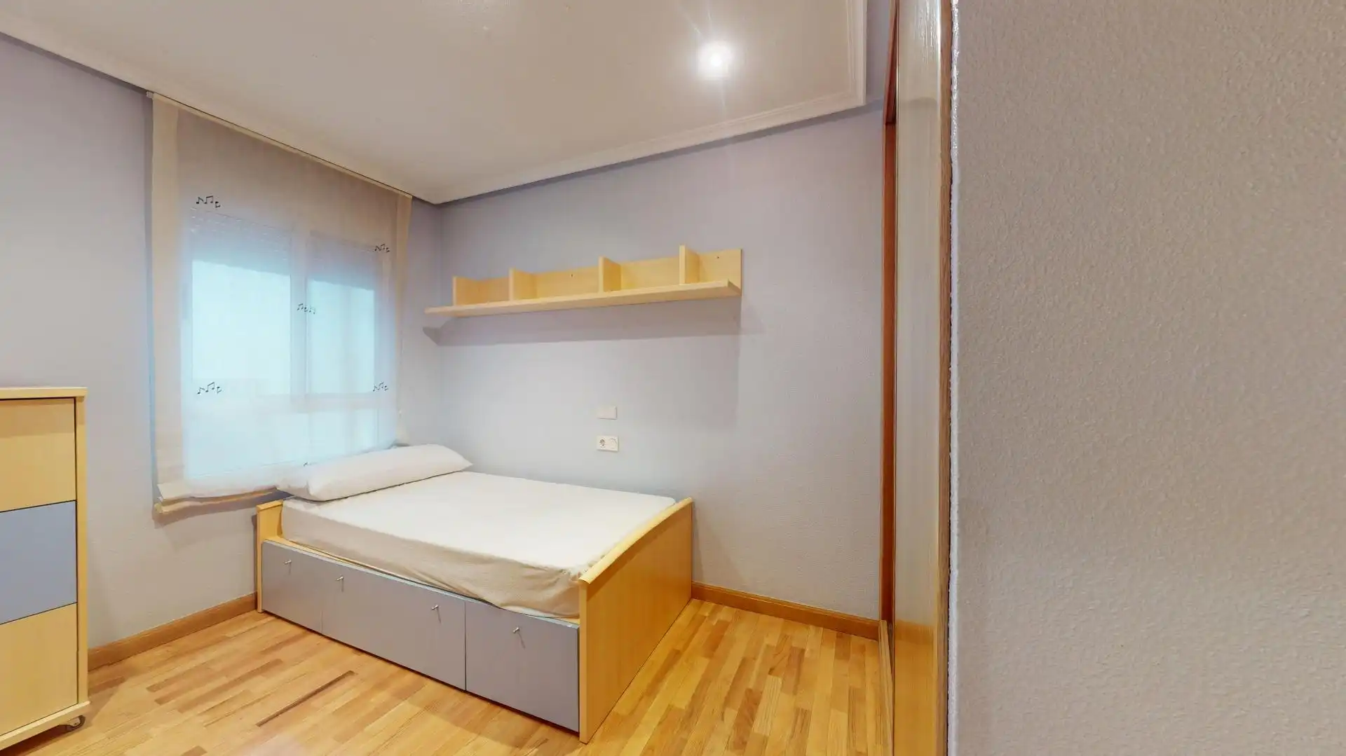 Habitación de Piso en venta en Elche / Elx con Trastero y Balcón