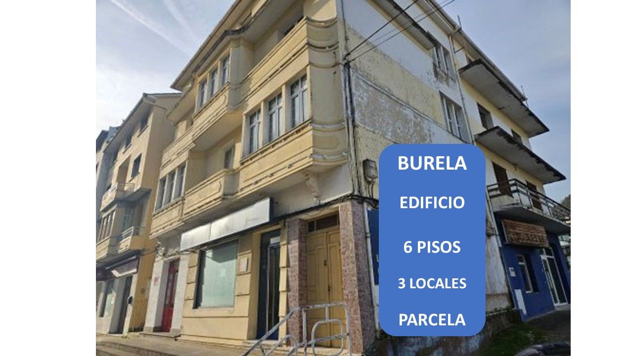 Vista exterior de Edifici en venda en Burela